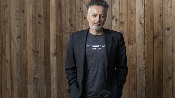 Minerali critici, battaglie climatiche e George Clooney: un’intervista a Owen Gaffney
