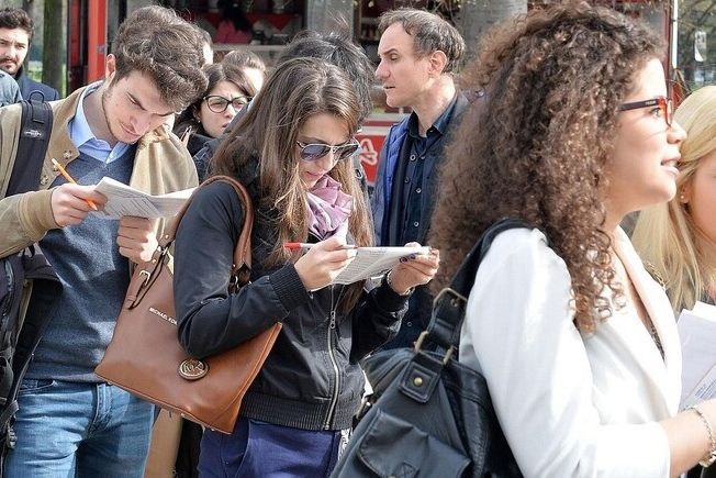 Gli Zoomers, una generazione che sta riscrivendo il futuro