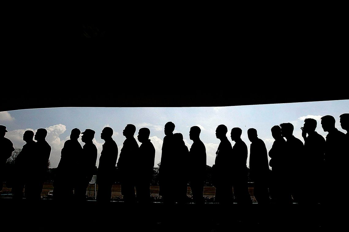 Società al bivio: ridurre le disuguaglianze per prevenire il crollo globale
