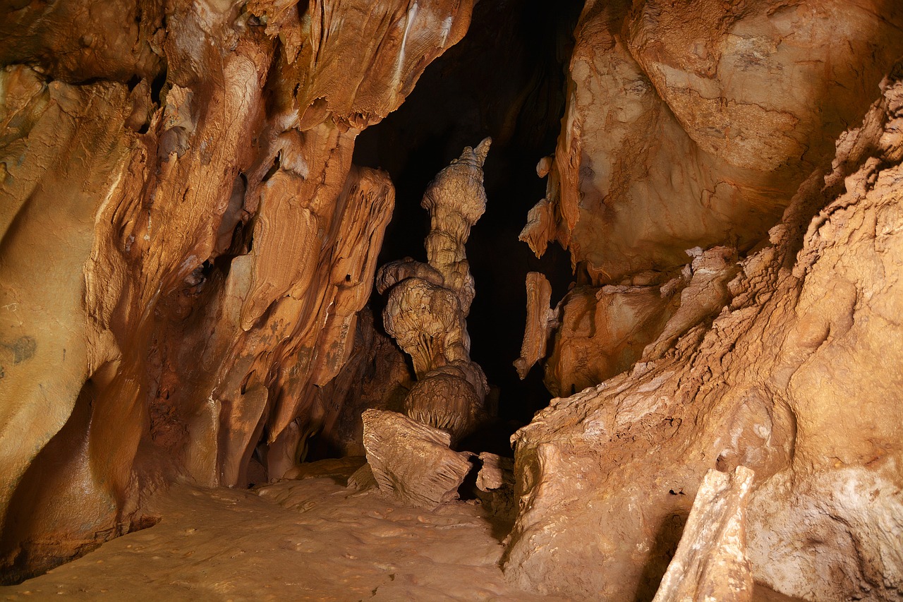 Crisi climatica, la temperatura aumenta anche nelle grotte